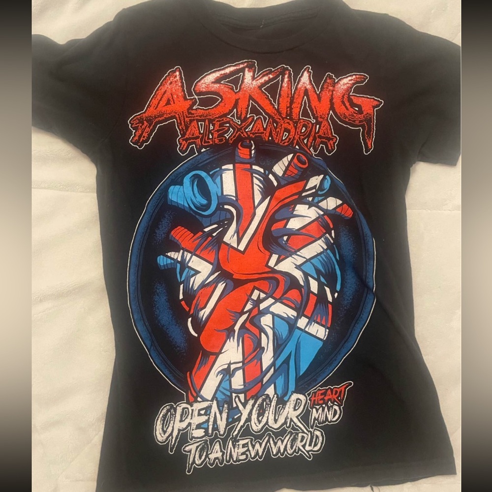 Asking Alexandria T-Shirt - Size Small - Hot Topic